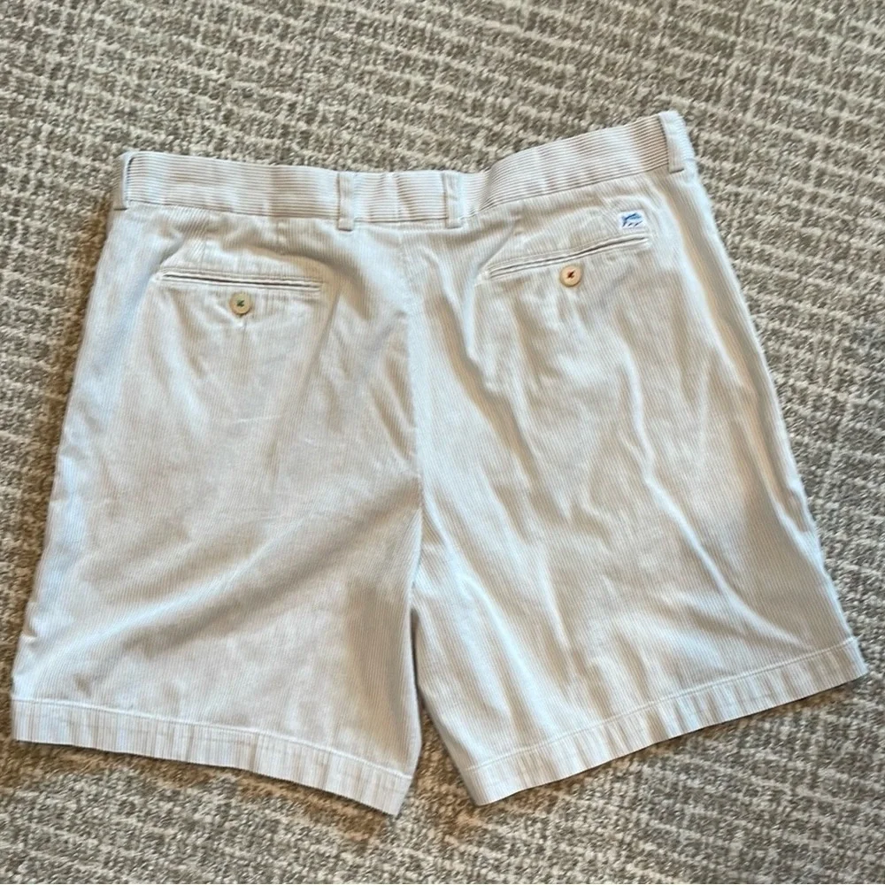 Southern Tide Men’s Striped Beige Shorts